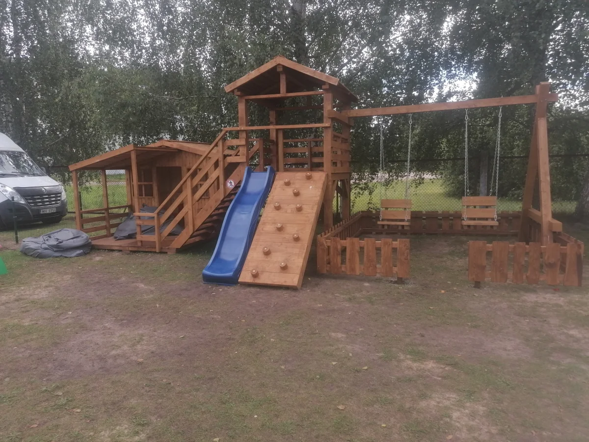 Rotaļu laukums_8